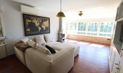 Resale - Villa - Orihuela Costa - Villamartin