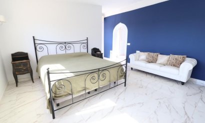 Resale - Villa - Orihuela Costa - Villamartin