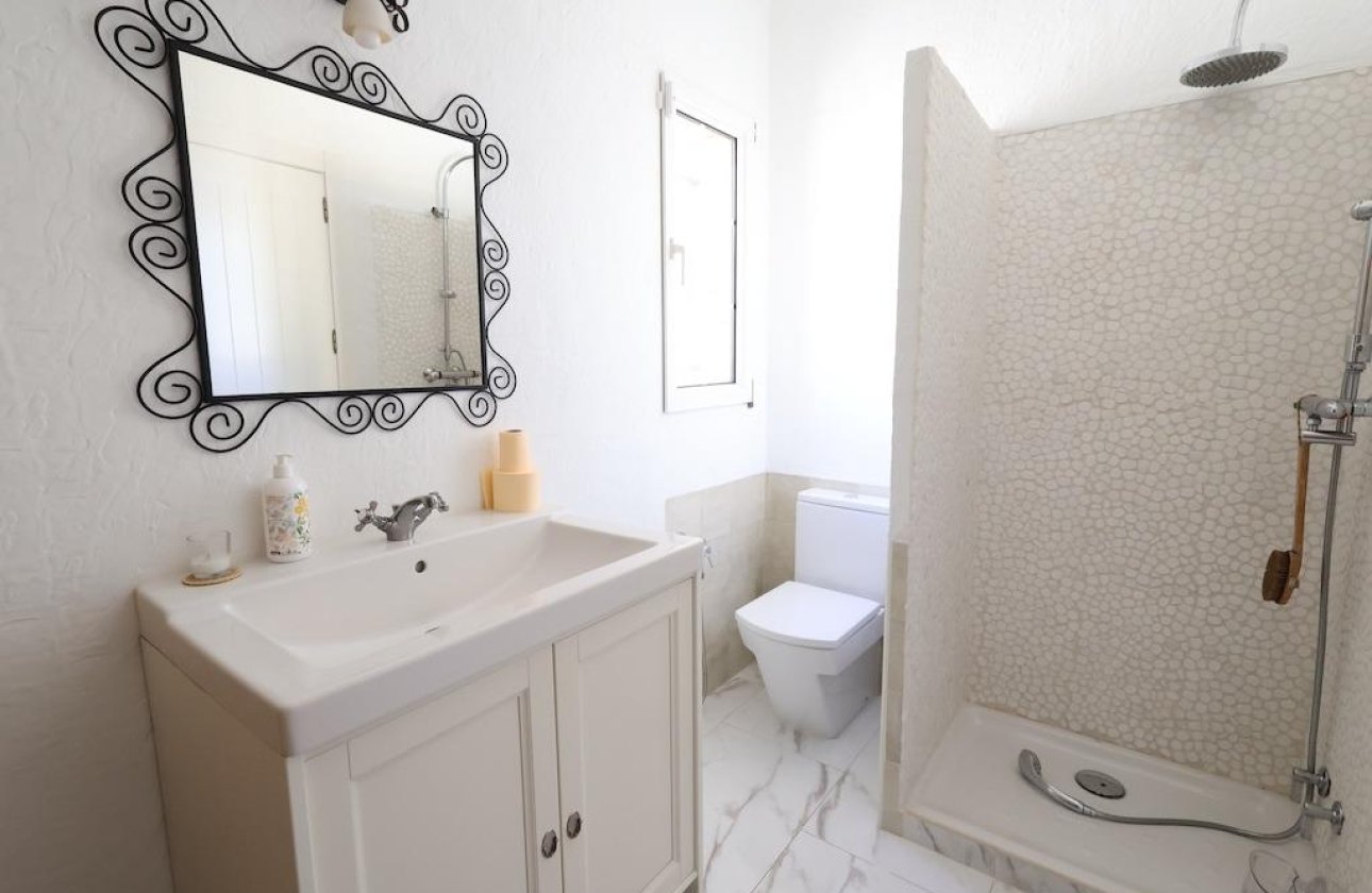 Resale - Villa - Orihuela Costa - Villamartin