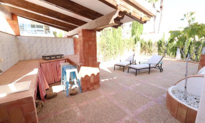 Resale - Villa - Orihuela Costa - Villamartin