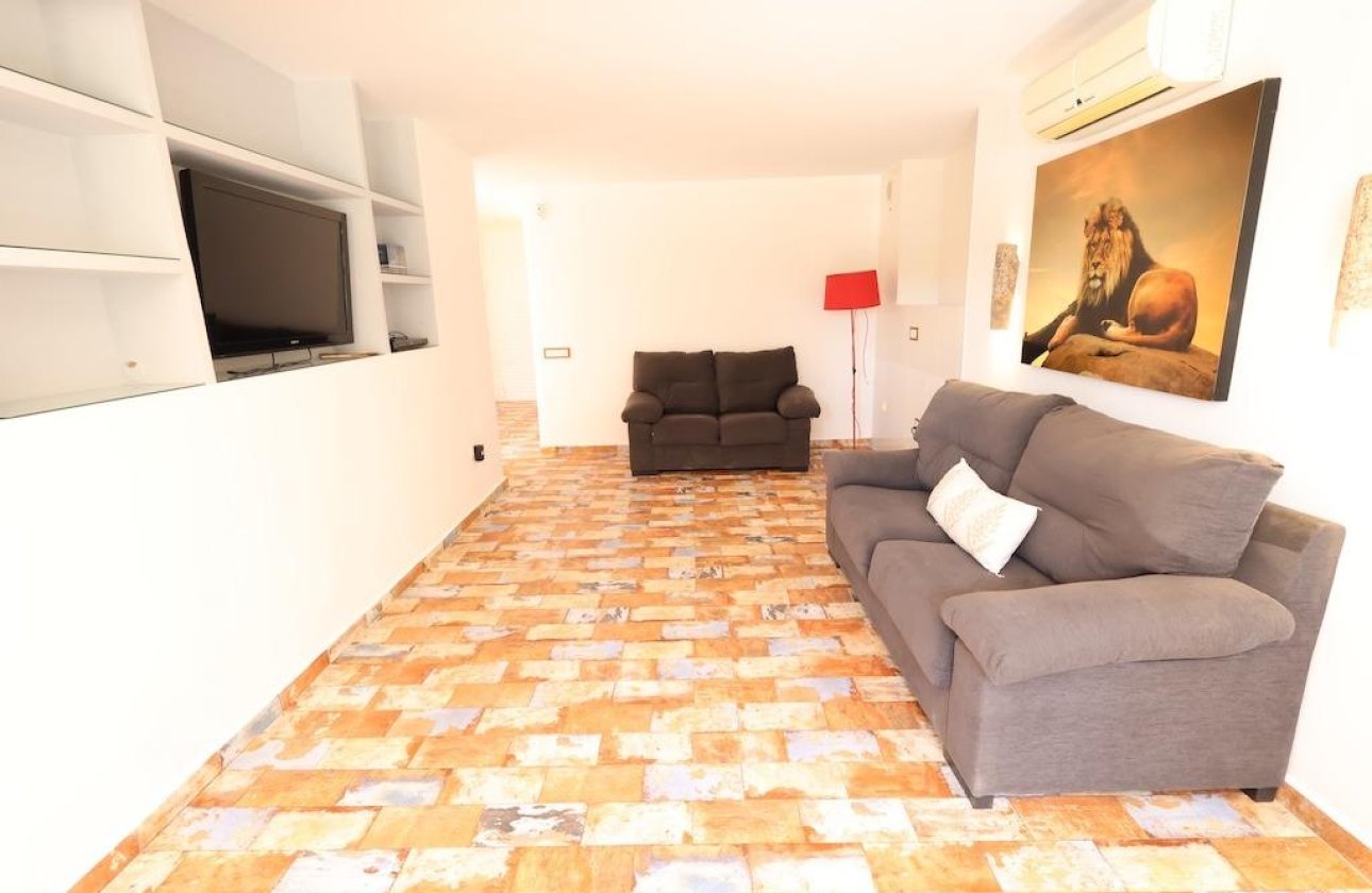 Resale - Villa - Orihuela Costa - Villamartin
