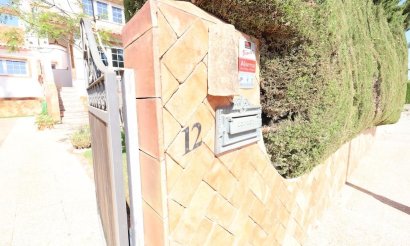 Resale - Villa - Orihuela Costa - Villamartin