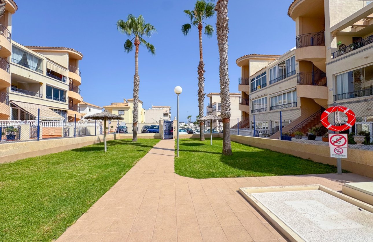 Resale - Apartment / flat - Orihuela Costa - Los Altos