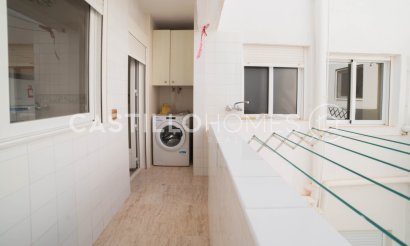 Resale - Apartment / flat - Torrevieja - Centro