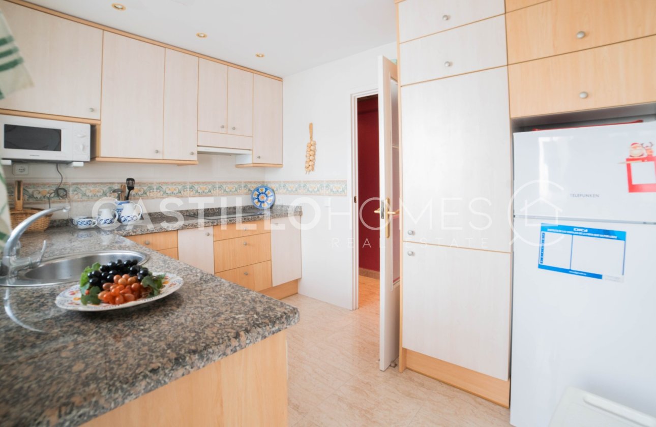Resale - Apartment / flat - Torrevieja - Centro