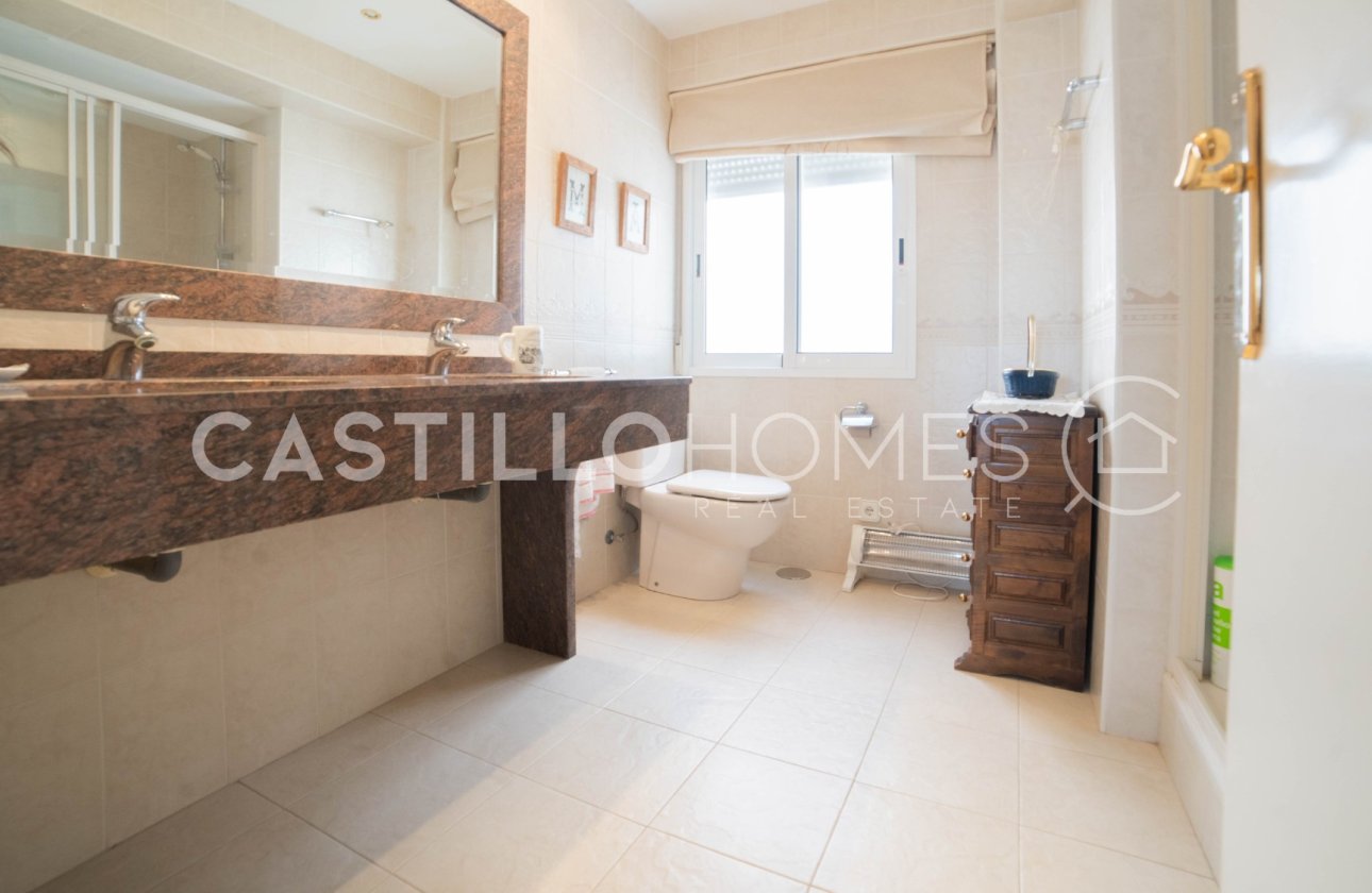 Resale - Apartment / flat - Torrevieja - Centro