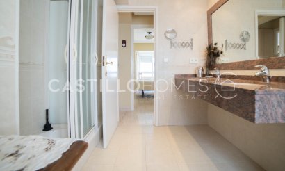 Resale - Apartment / flat - Torrevieja - Centro