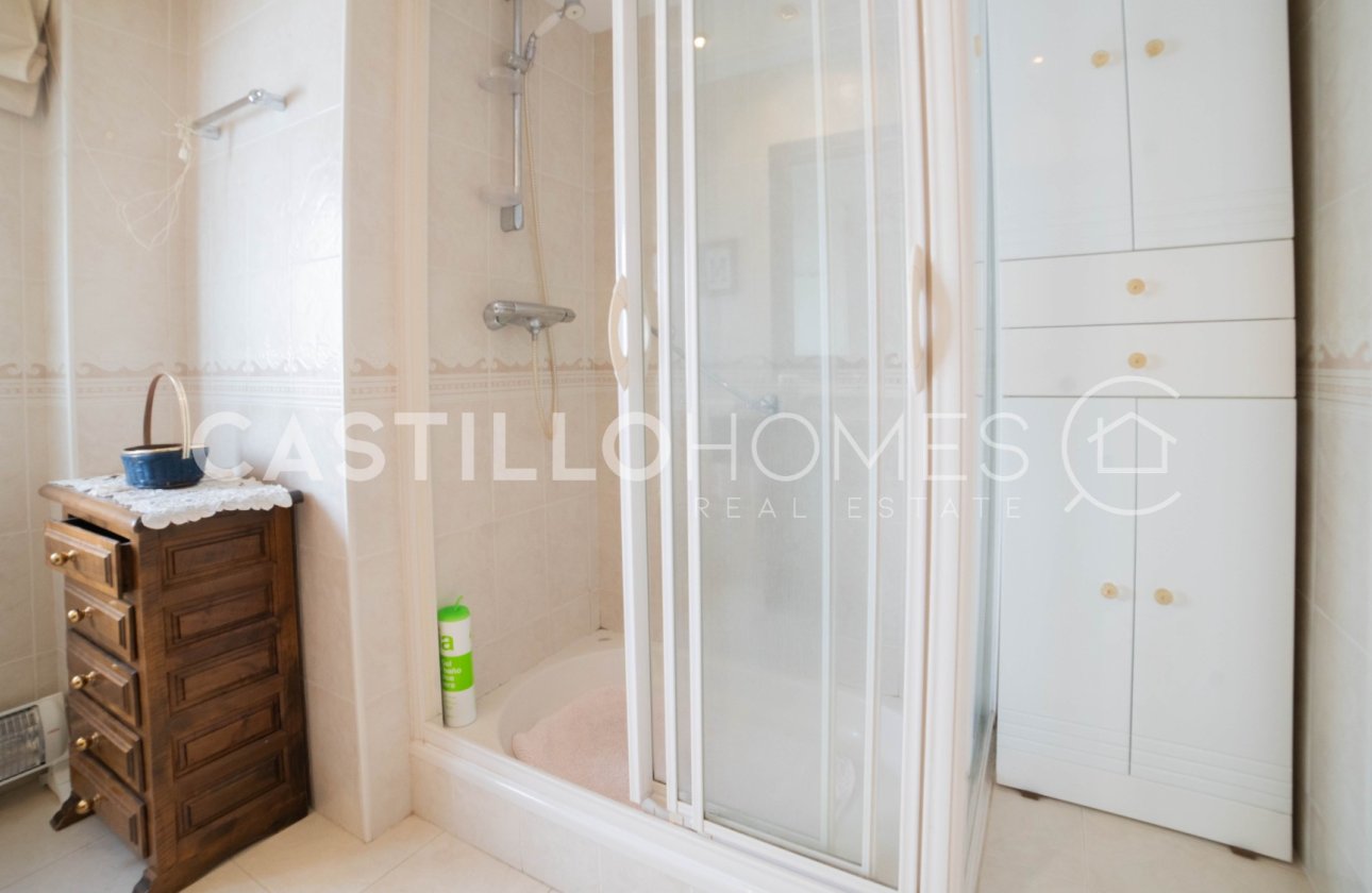 Resale - Apartment / flat - Torrevieja - Centro