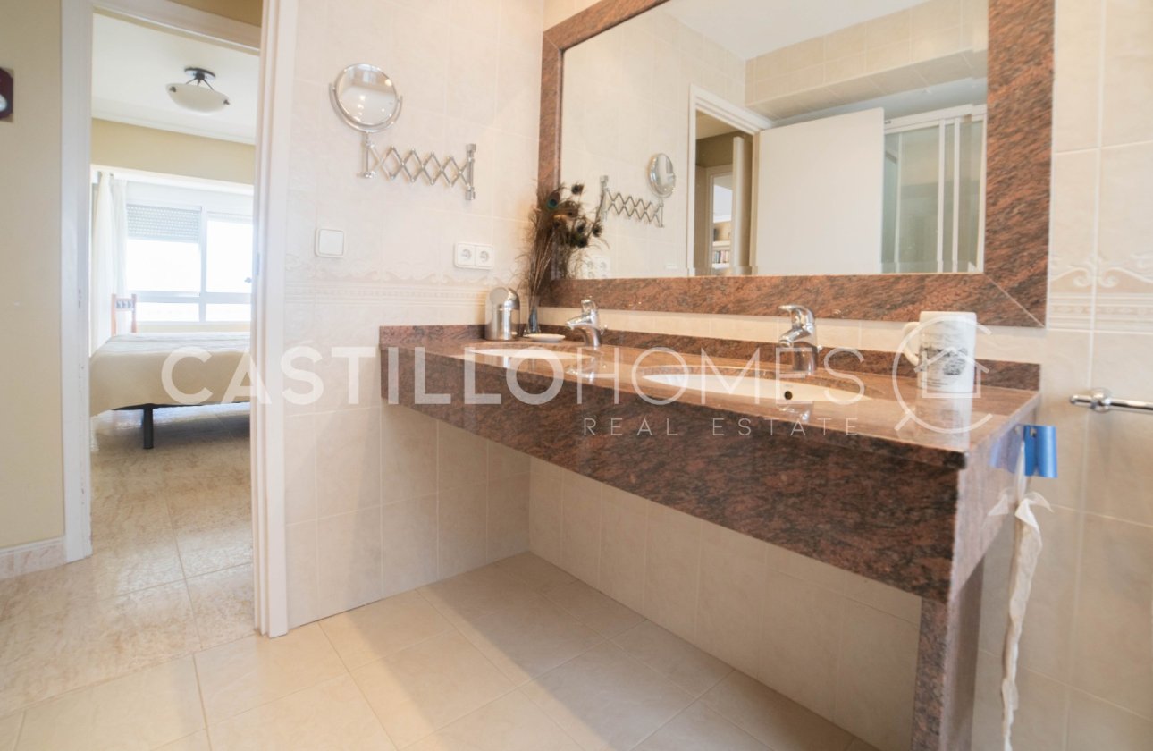 Resale - Apartment / flat - Torrevieja - Centro