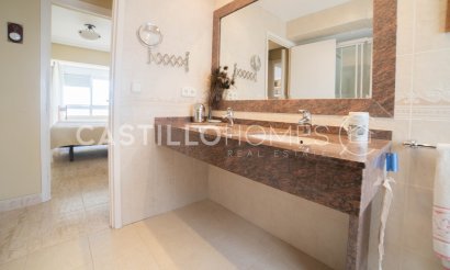 Resale - Apartment / flat - Torrevieja - Centro