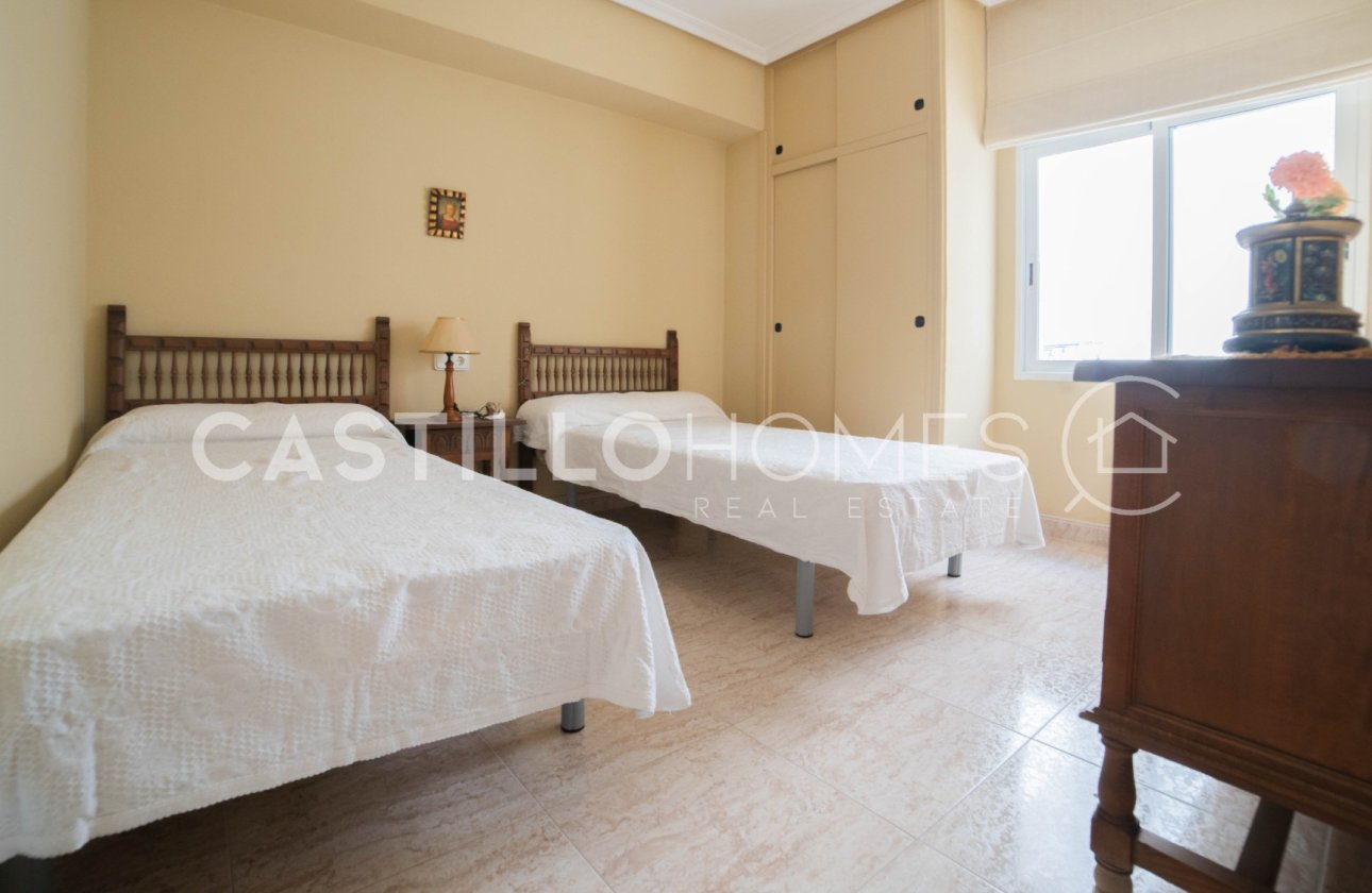 Resale - Apartment / flat - Torrevieja - Centro