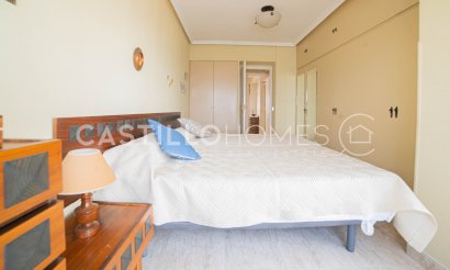 Resale - Apartment / flat - Torrevieja - Centro