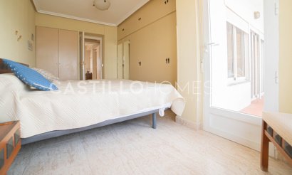 Resale - Apartment / flat - Torrevieja - Centro