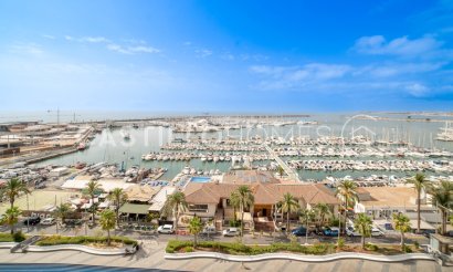Resale - Apartment / flat - Torrevieja - Centro