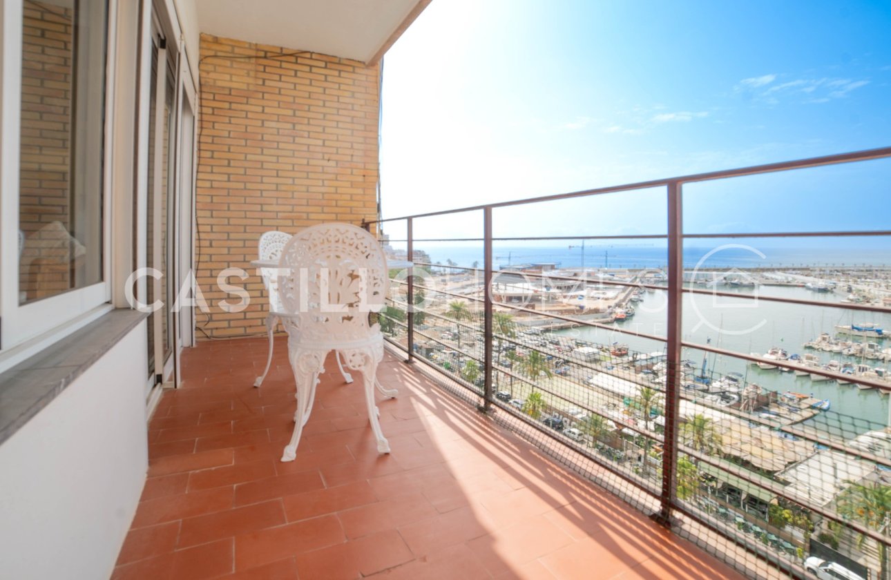 Resale - Apartment / flat - Torrevieja - Centro