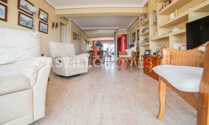 Resale - Apartment / flat - Torrevieja - Centro