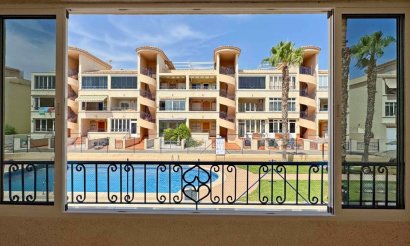 Resale - Apartment / flat - Orihuela Costa - Los Altos