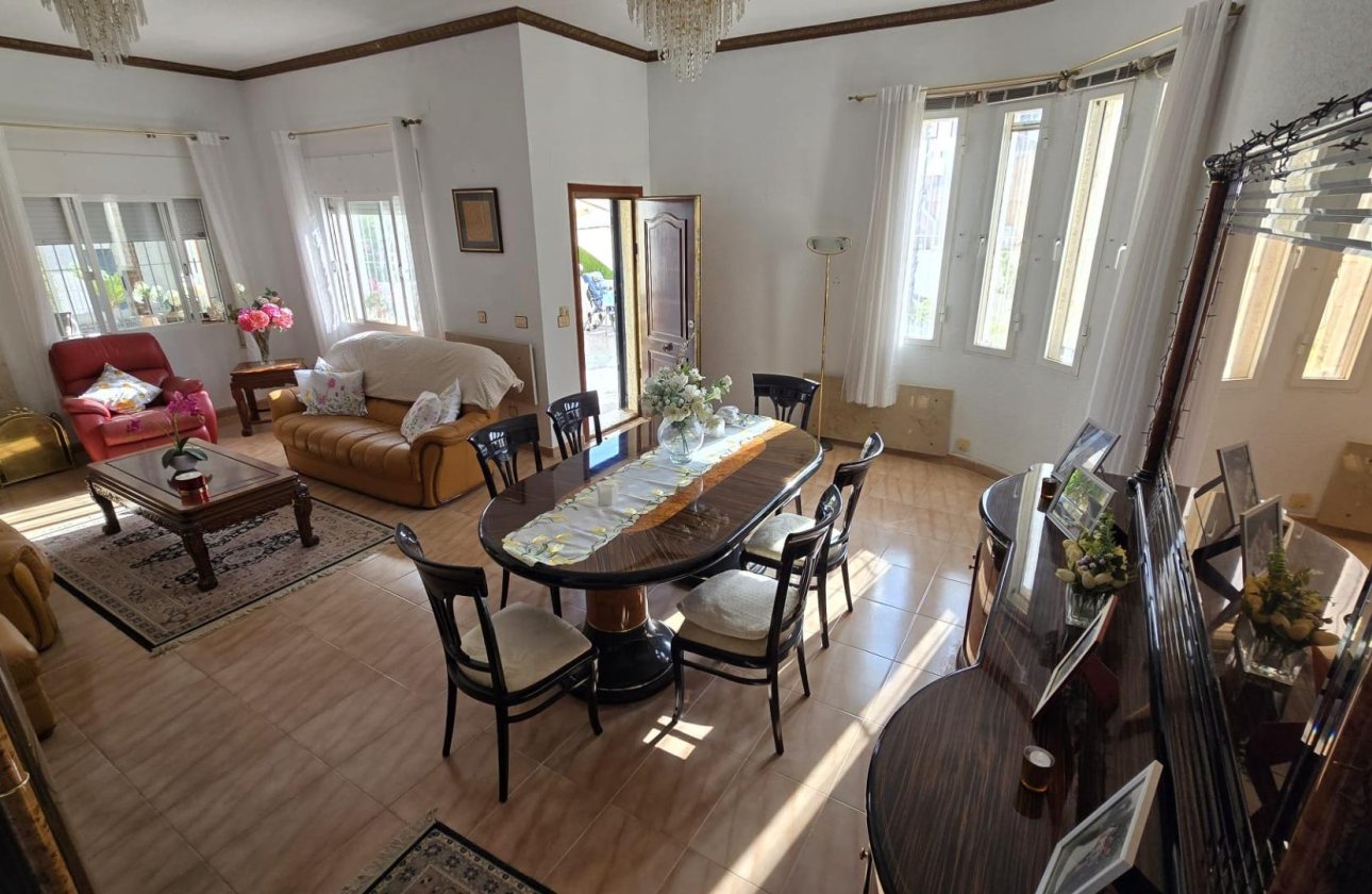 Reventa - Villa - Torrevieja - La Siesta - El Salado - Torreta