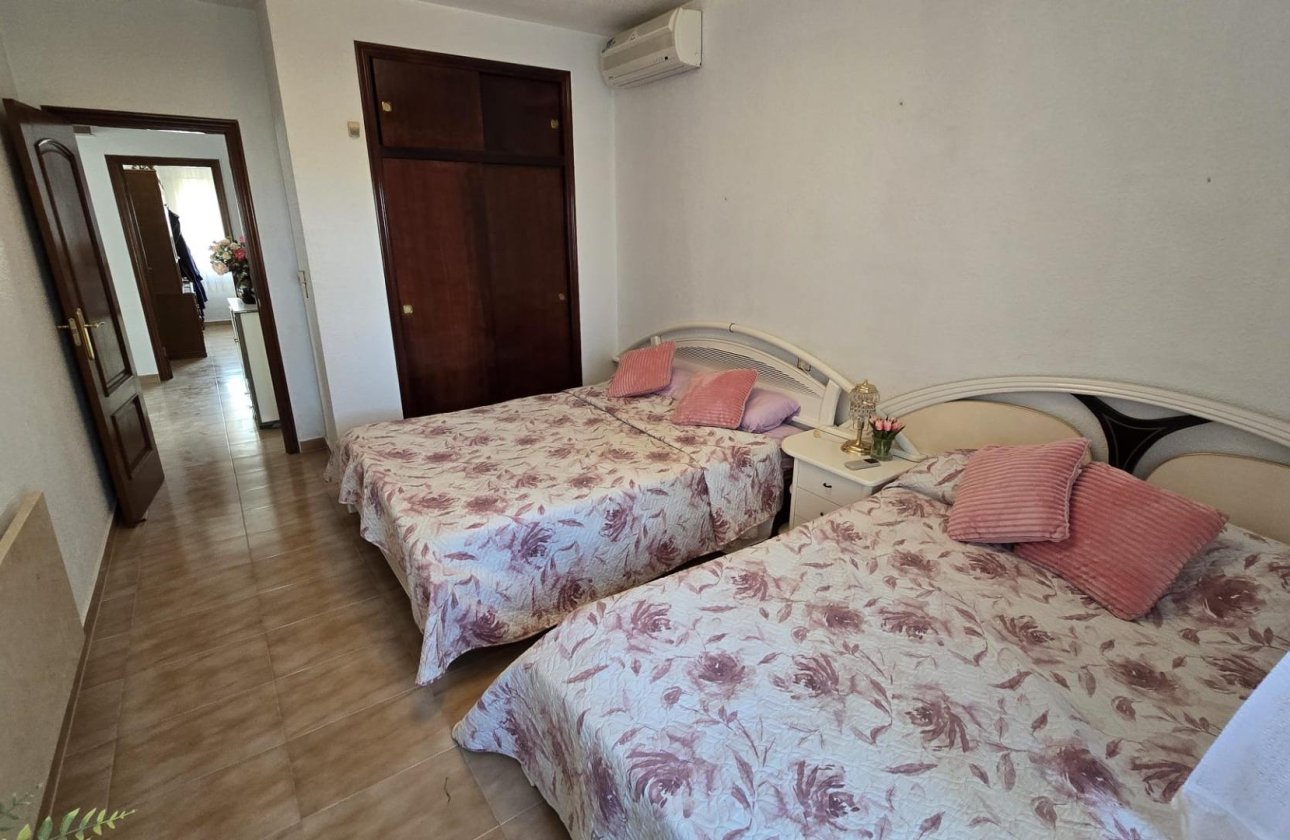 Reventa - Villa - Torrevieja - La Siesta - El Salado - Torreta
