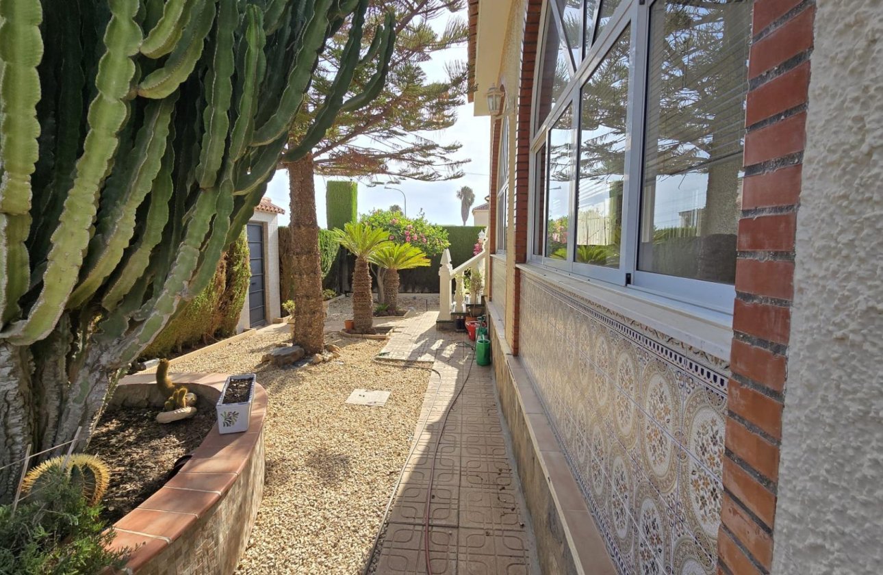 Reventa - Villa - Torrevieja - La Siesta - El Salado - Torreta