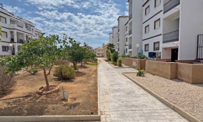 Resale - Apartment / flat - Orihuela Costa - Punta Prima
