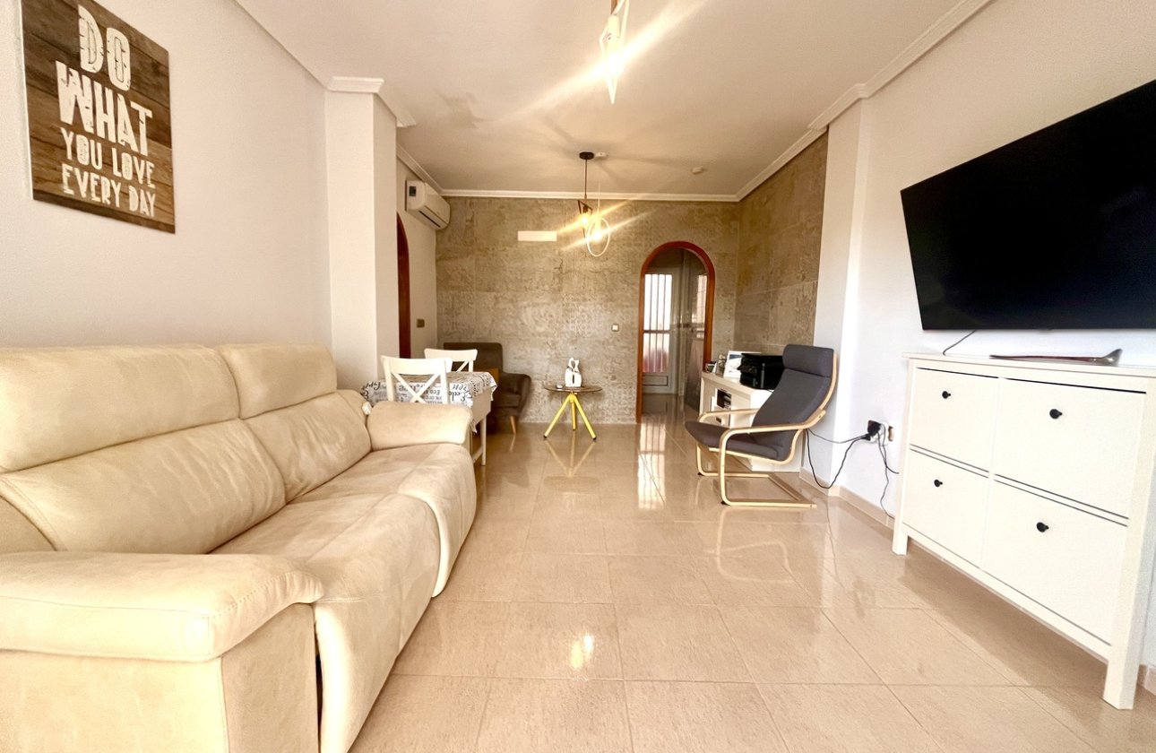 Resale - Apartment / flat - Cabo Roig