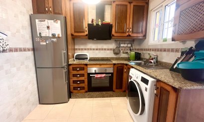 Resale - Apartment / flat - Cabo Roig