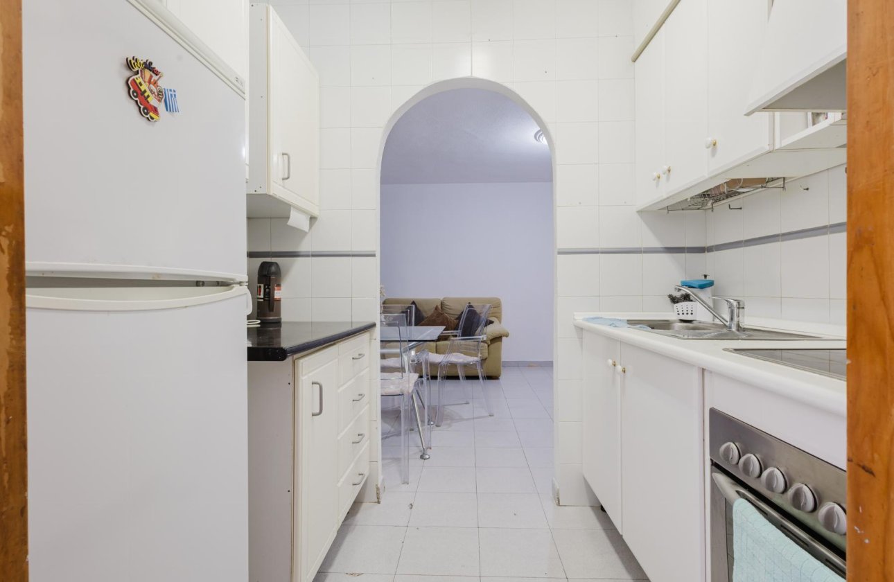 Resale - Apartment / flat - Torrevieja - Playa de La Acequion