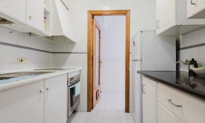 Resale - Apartment / flat - Torrevieja - Playa de La Acequion