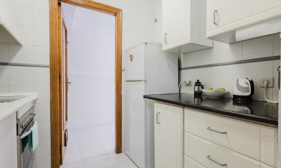 Resale - Apartment / flat - Torrevieja - Playa de La Acequion