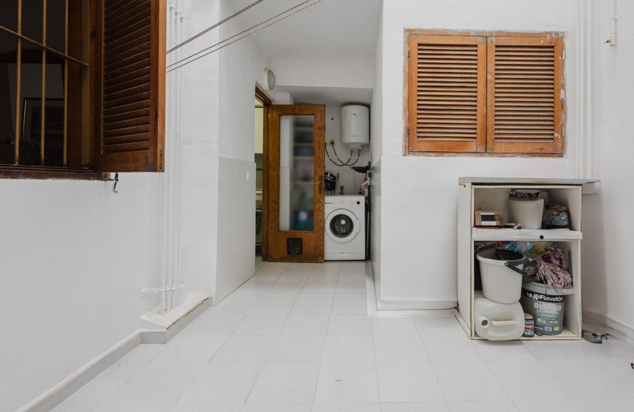 Resale - Apartment / flat - Torrevieja - Playa de La Acequion