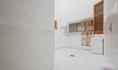 Resale - Apartment / flat - Torrevieja - Playa de La Acequion