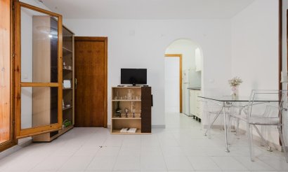 Resale - Apartment / flat - Torrevieja - Playa de La Acequion