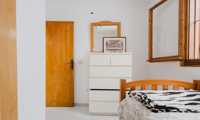 Resale - Apartment / flat - Torrevieja - Playa de La Acequion