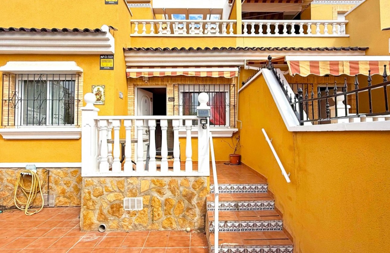 Resale - Townhouse - Torrevieja - La Siesta - El Salado -  Torreta