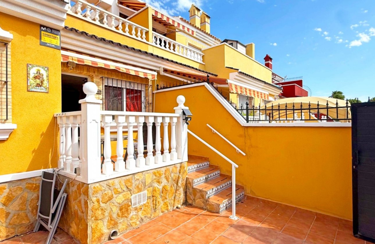 Resale - Townhouse - Torrevieja - La Siesta - El Salado -  Torreta