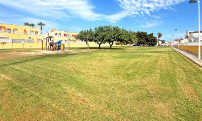 Resale - Townhouse - Torrevieja - La Siesta - El Salado -  Torreta