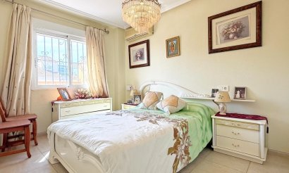 Resale - Townhouse - Torrevieja - La Siesta - El Salado -  Torreta