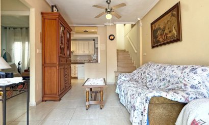 Resale - Townhouse - Torrevieja - La Siesta - El Salado -  Torreta