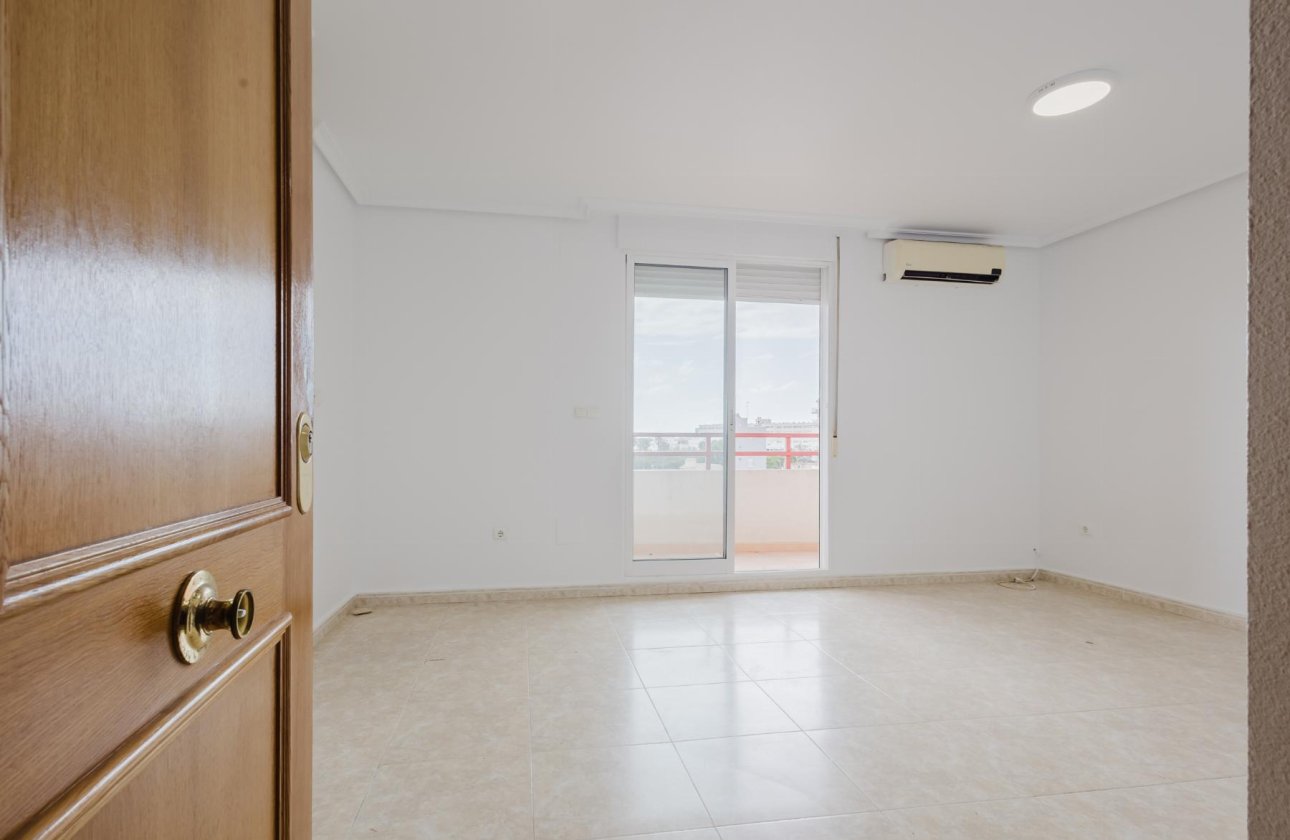 Reventa - Apartamento / piso - Torrevieja - Centro
