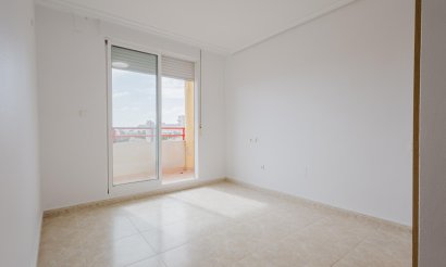 Reventa - Apartamento / piso - Torrevieja - Centro