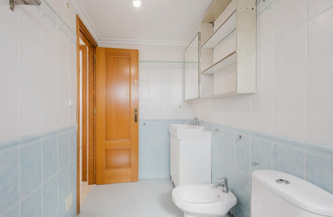 Reventa - Apartamento / piso - Torrevieja - Centro