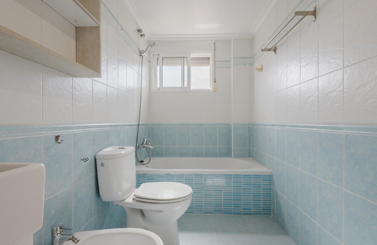 Reventa - Apartamento / piso - Torrevieja - Centro