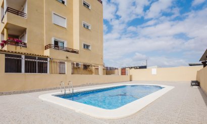 Reventa - Apartamento / piso - Torrevieja - Centro