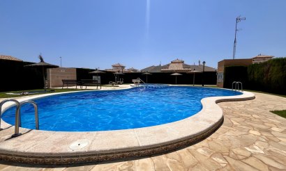 Revente - Villa - Cabo Roig