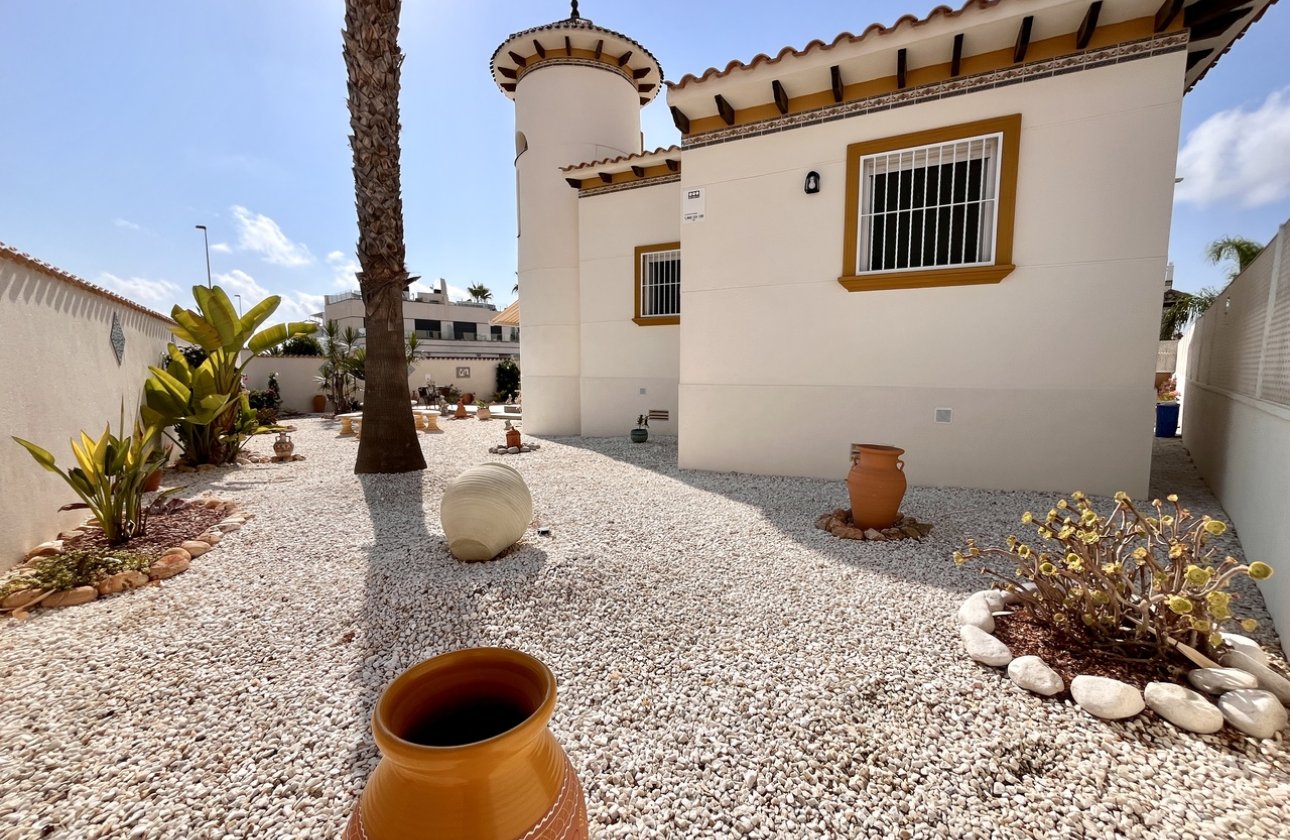 Revente - Villa - Cabo Roig