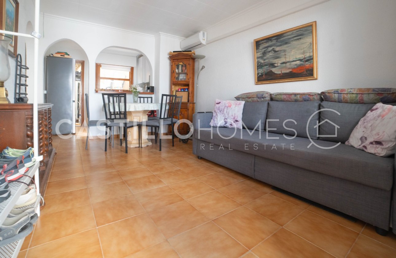 Resale - Townhouse - Torrevieja - Aguas Nuevas