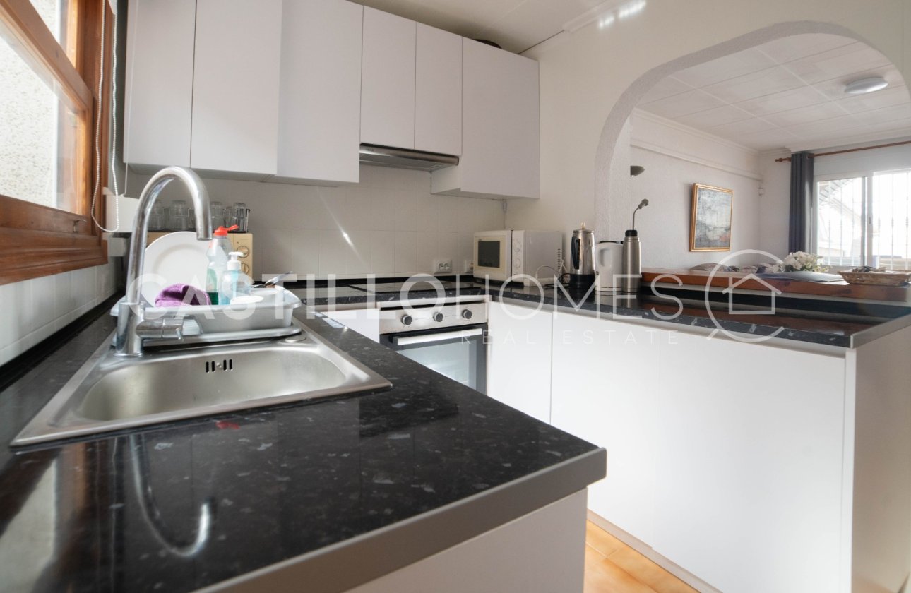 Resale - Townhouse - Torrevieja - Aguas Nuevas