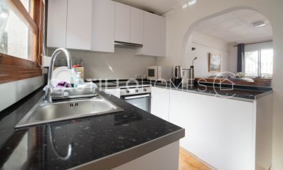 Resale - Townhouse - Torrevieja - Aguas Nuevas