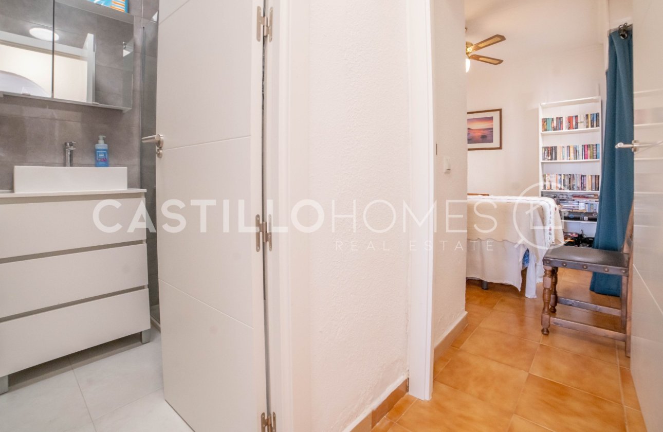 Resale - Townhouse - Torrevieja - Aguas Nuevas